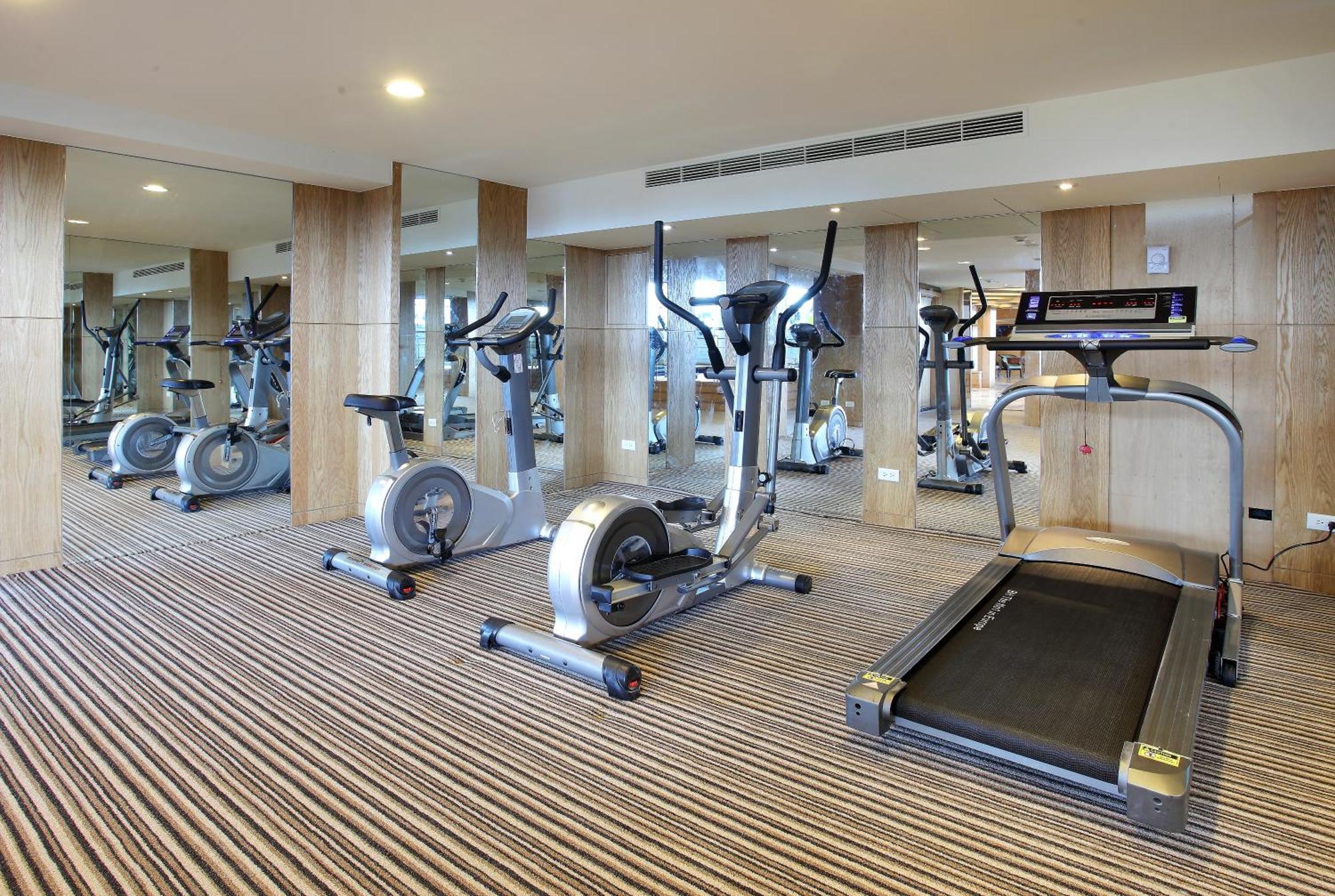 יוצ'י Lealea Garden Hotels - Moon Lake מראה חיצוני תמונה